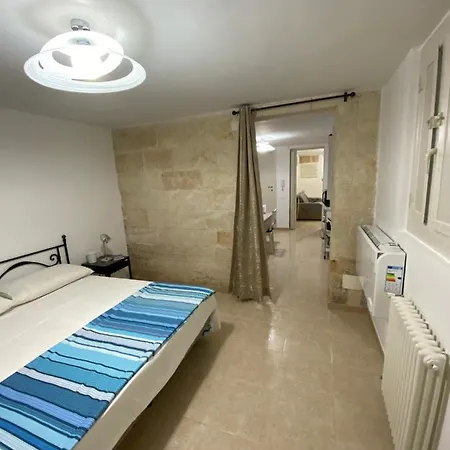 Amaremonopoli